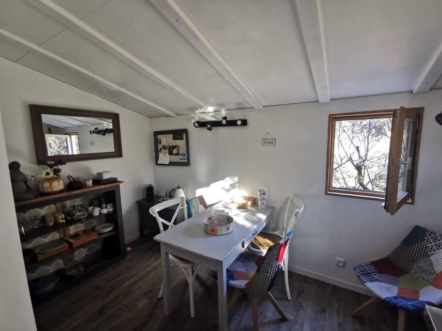 Entre Ventoux Et Luberon, Appartement Dans Maison. Malemort-du-Comtat Exteriér fotografie
